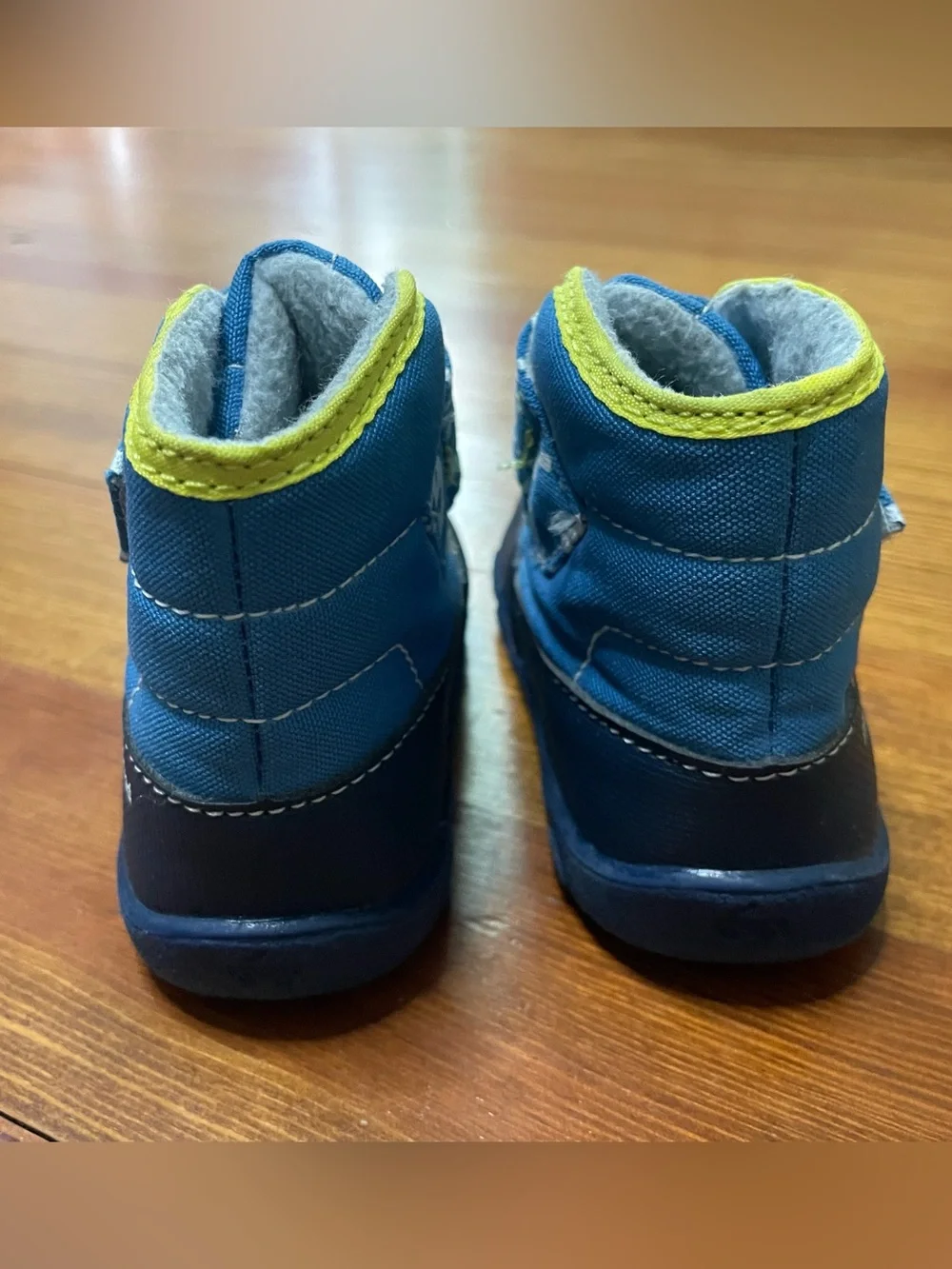 See Kai Run Blue and Yellow Lightning Strap Winter Snow Boots Size 5
